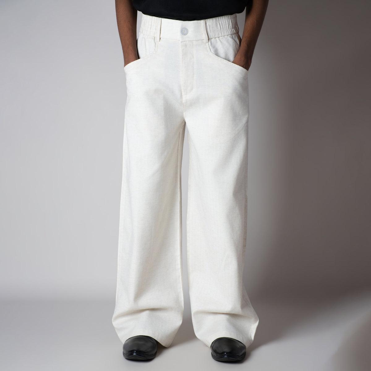 WHITE SOFTMOVE VERTICAL LINE SIGNATURE LINEN PANTS