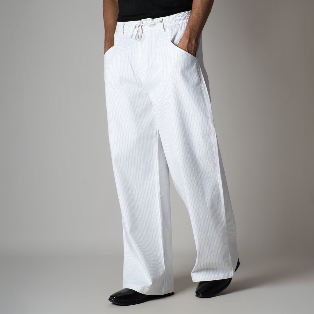 WHITE VERTICAL STRIPED PANT