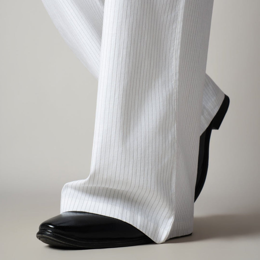 WHITE VERTICAL STRIPED PANT