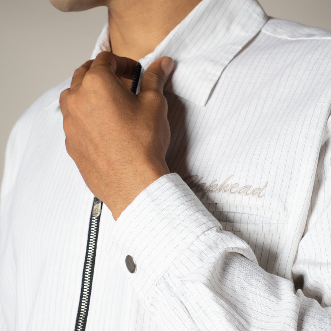 WHITE VERTICAL STRIPED ZIPPER JACKET