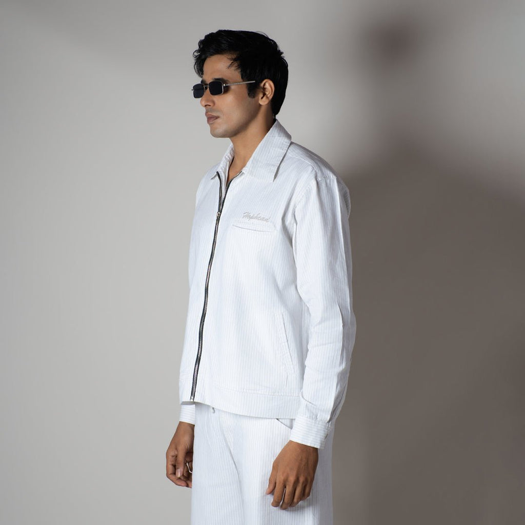 WHITE VERTICAL STRIPED ZIPPER JACKET